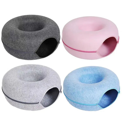 Calming donut bed for cats with soft plush design